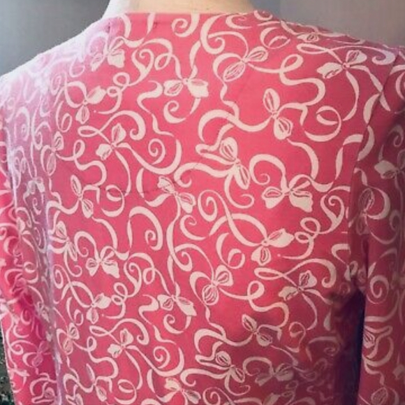 Lilly Pulitzer - Picture 2 of 3